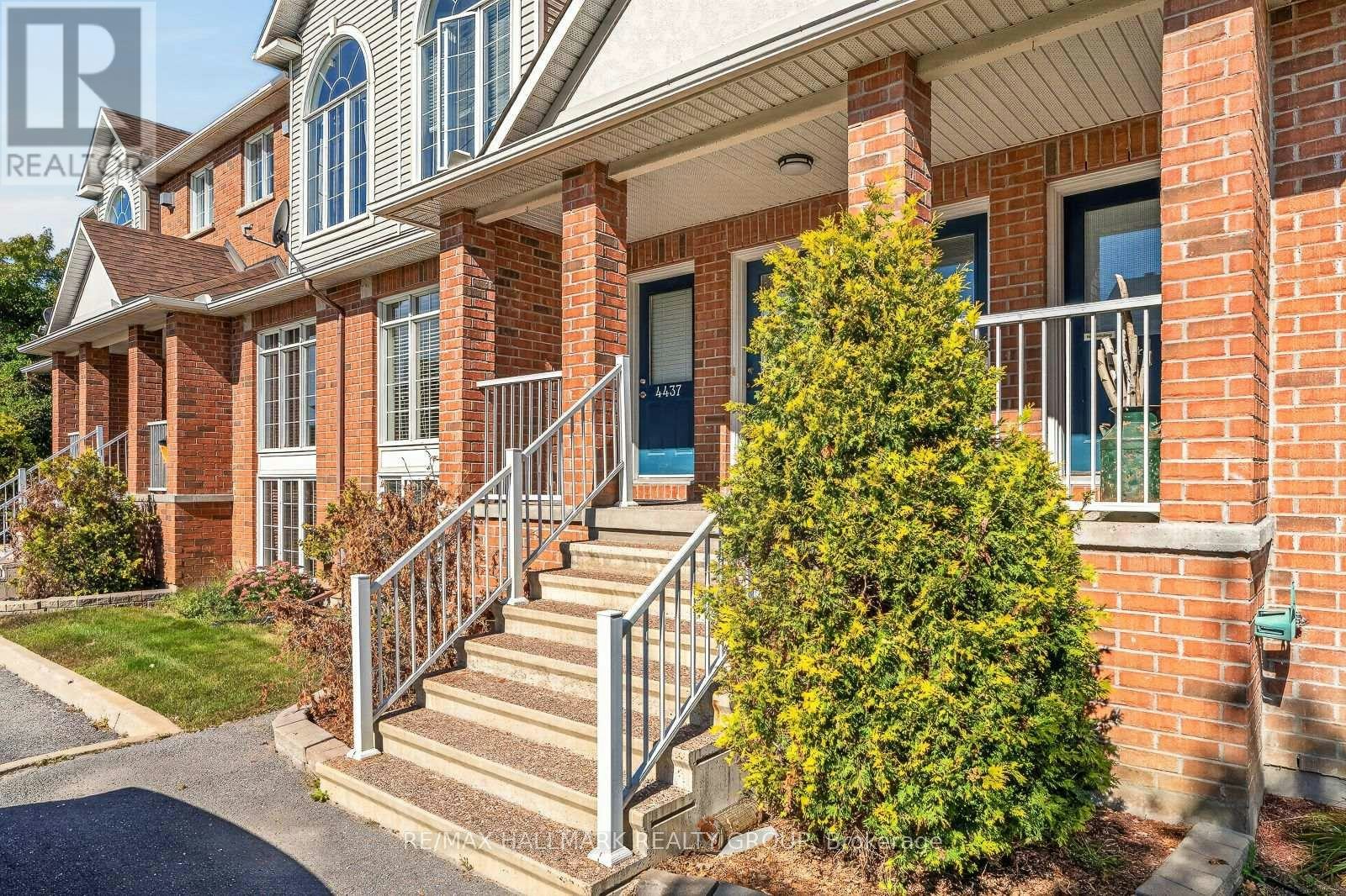 4437 Harper Avenue, Ottawa, ON, K1J 1C9 - 2