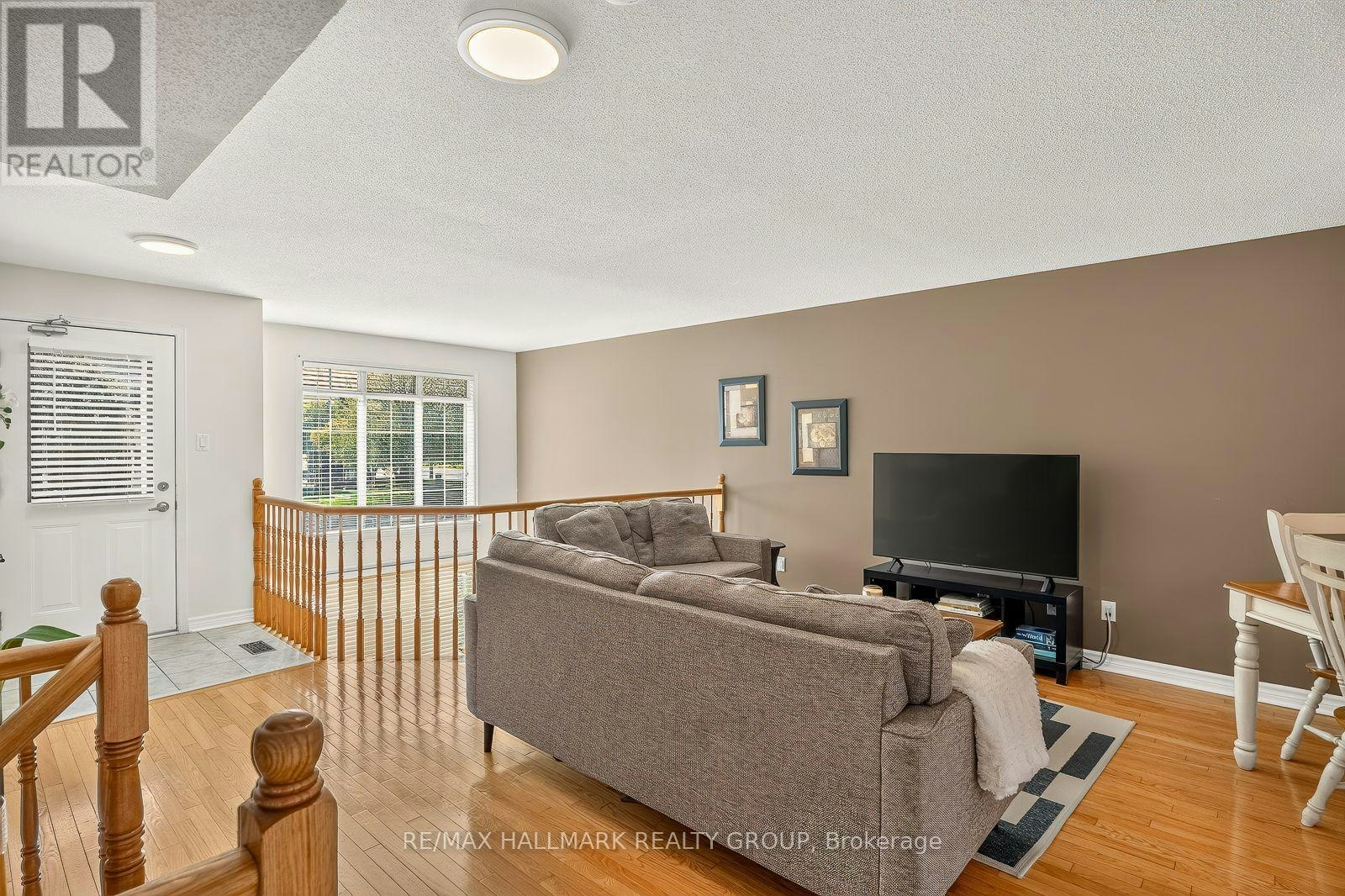 4437 Harper Avenue, Ottawa, ON, K1J 1C9 - 9