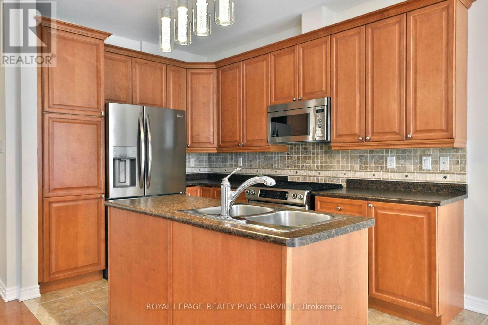 1267 Jezero Crescent, Oakville, ON, L6H 0B5 - 13