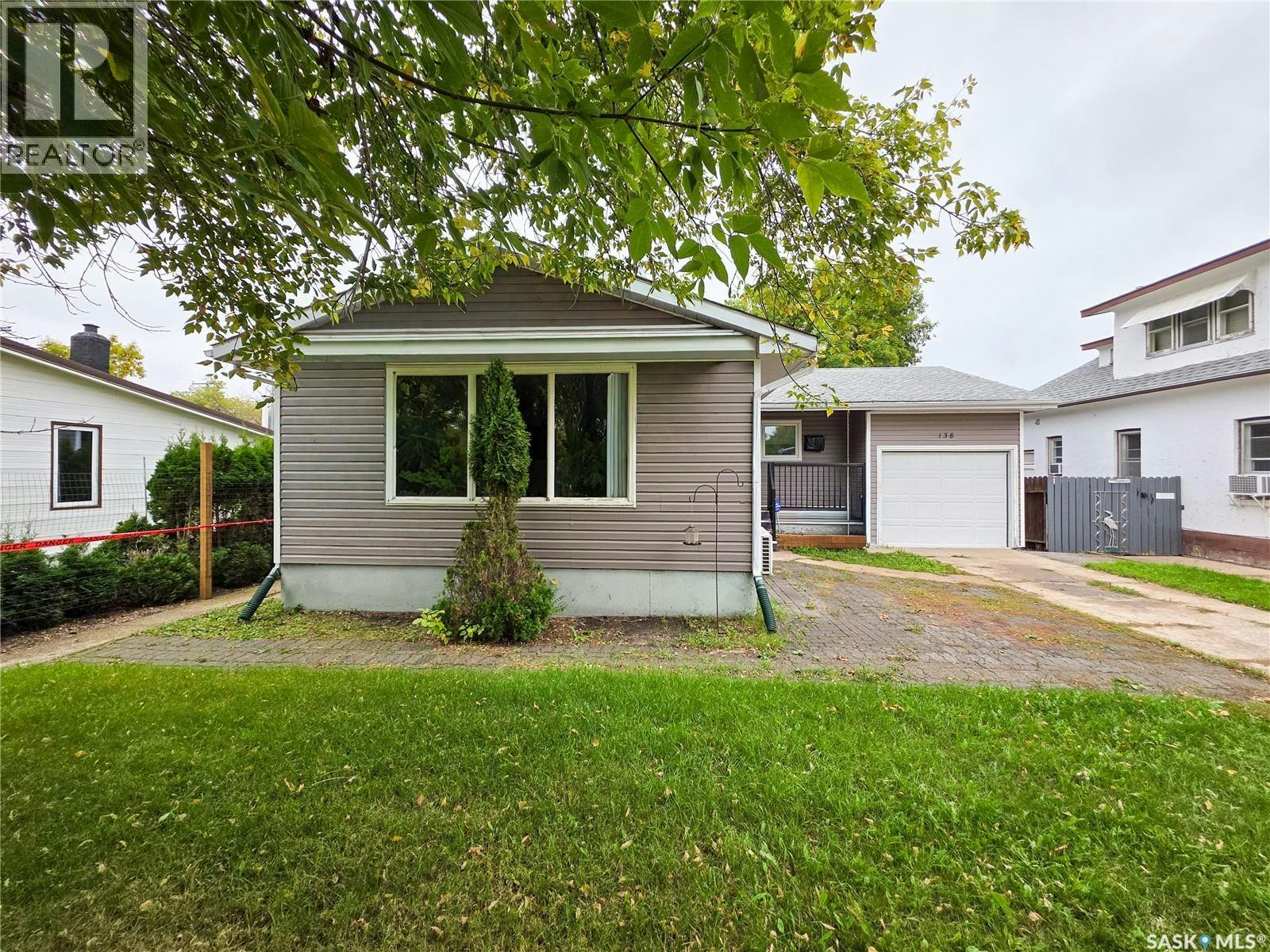 138 6th Avenue E, Melville, SK, S0A 2P0