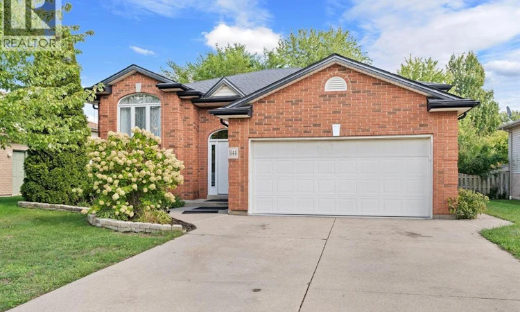 844 Cottage Grove
