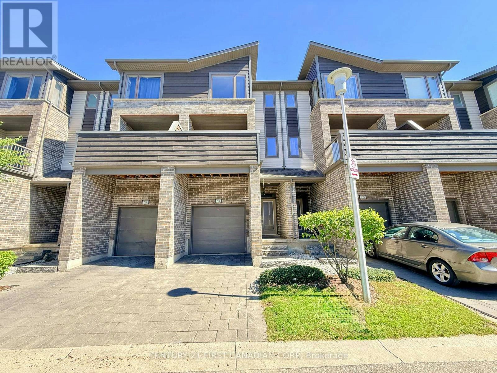 208-1960 Dalmagarry Road, London, ON, N6G 0T8