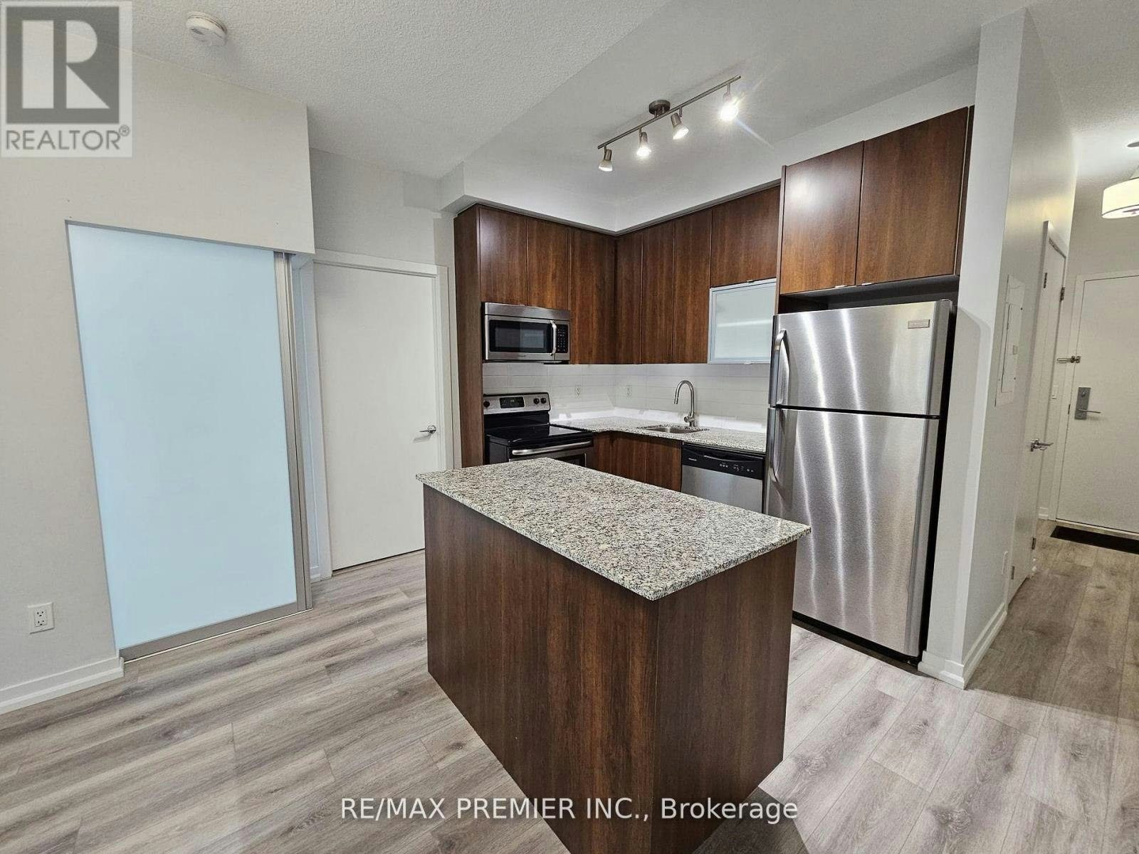 521-55 Liberty Street EAST, Toronto, ON, M6K 3P9 - 4