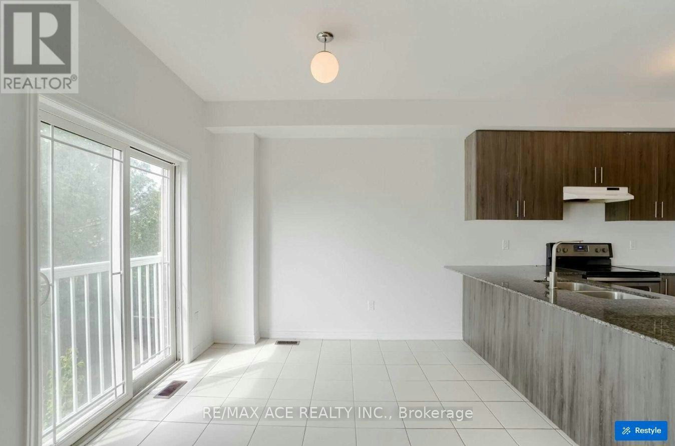 11 Waterstone Way, Whitby, ON, L1N 0M3 - 12