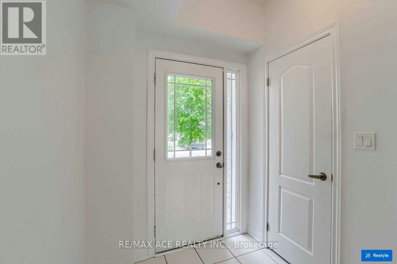 11 Waterstone Way, Whitby, ON, L1N 0M3 - 3