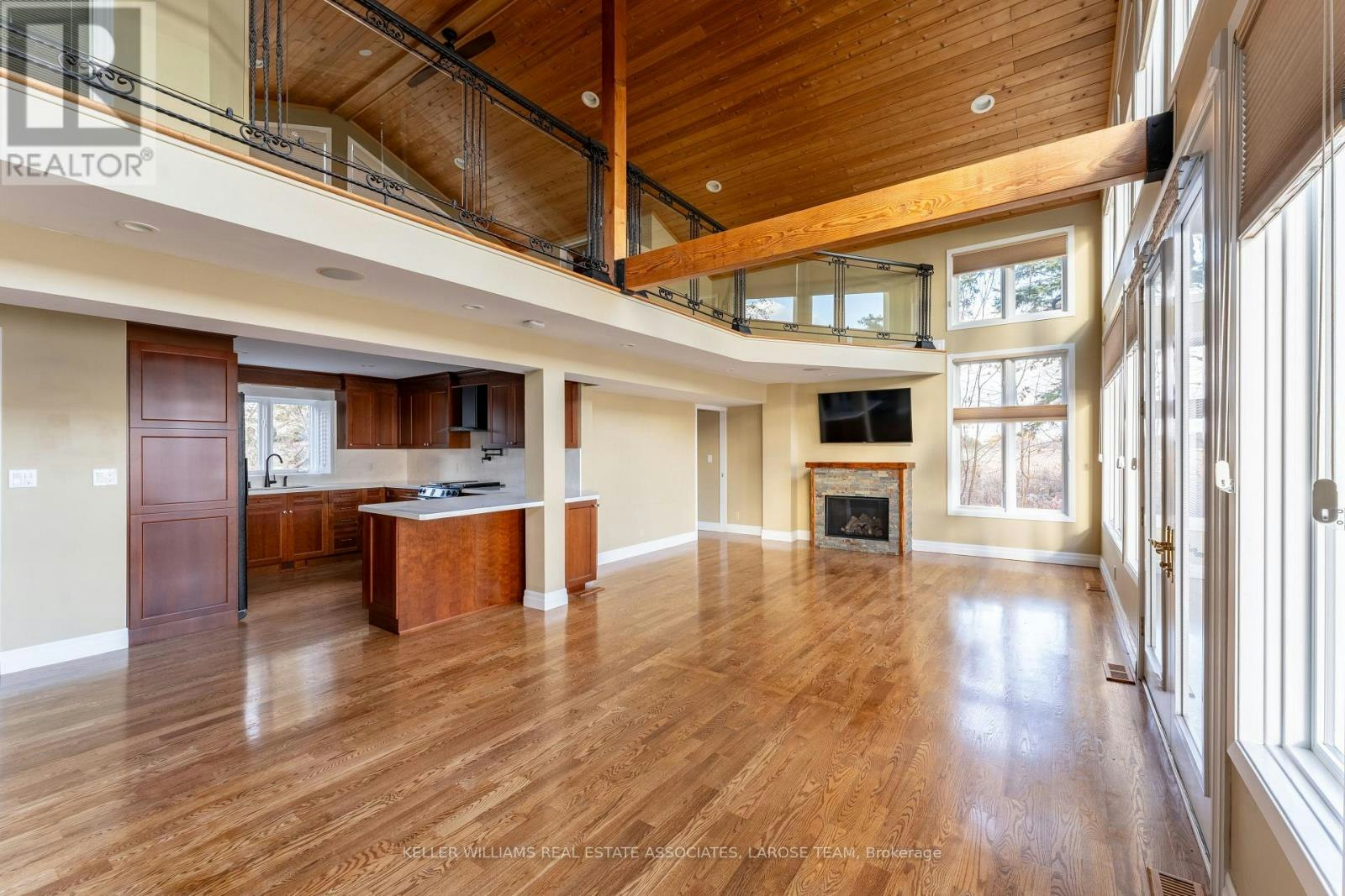 4-75 Maple Avenue S, Mississauga, ON, L5H 2R7 - 4