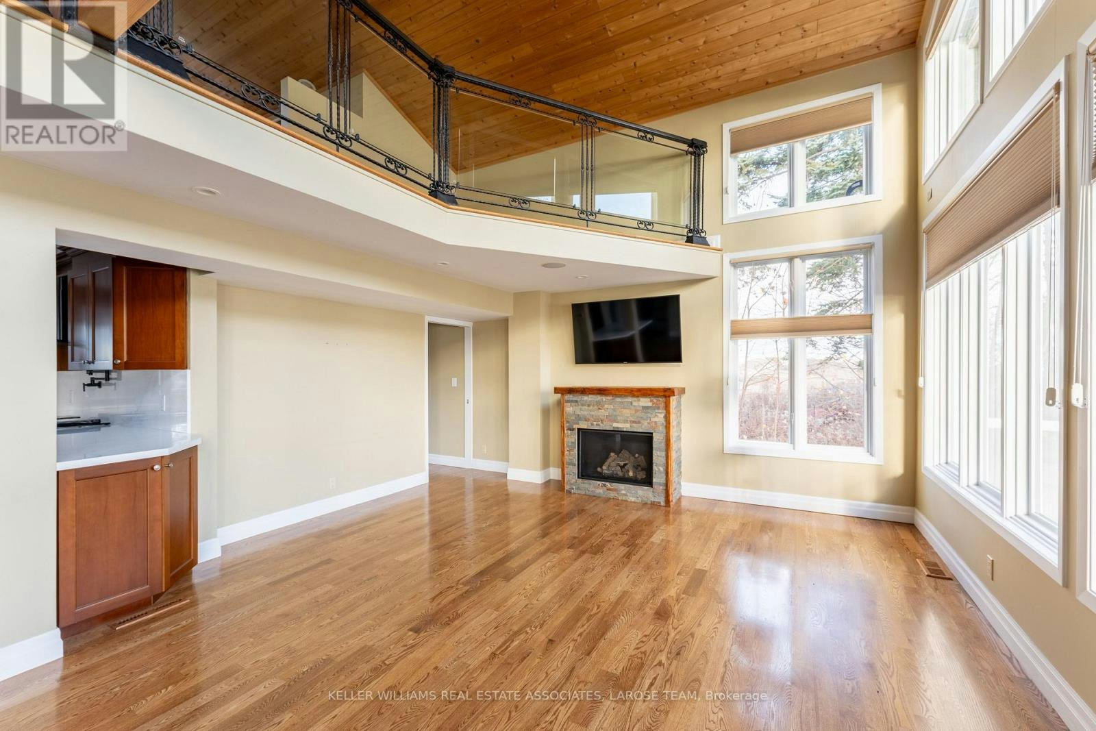 4-75 Maple Avenue S, Mississauga, ON, L5H 2R7 - 6