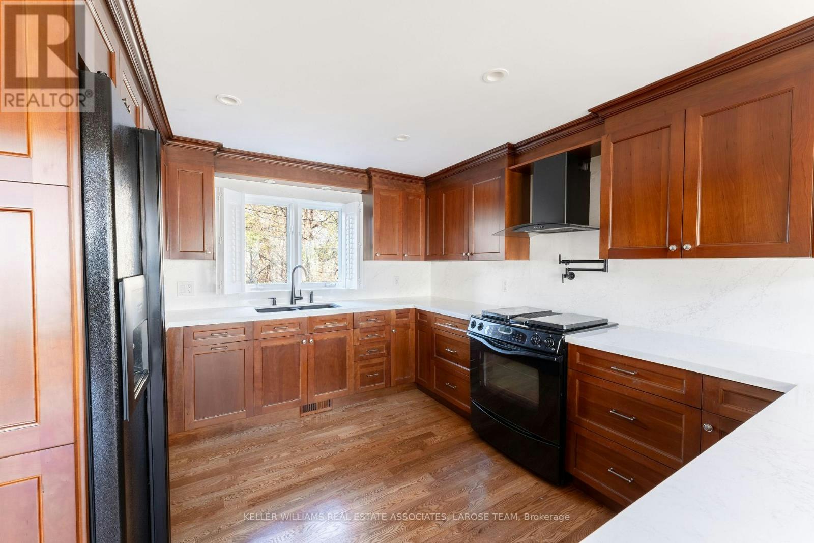 4-75 Maple Avenue S, Mississauga, ON, L5H 2R7 - 11