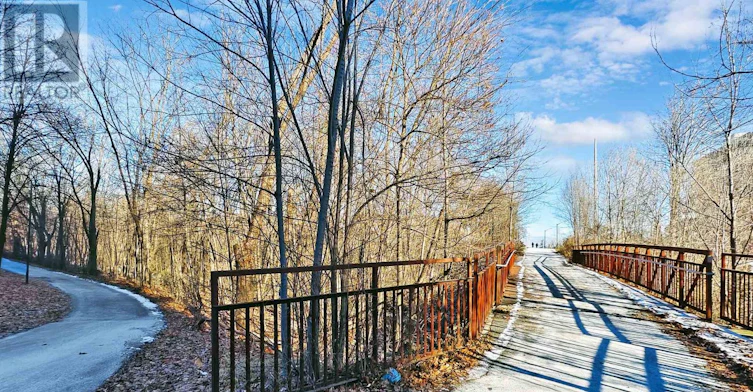 1108-204 Burnhamthorpe Road E, Mississauga, ON, L5A 4L4 - 40