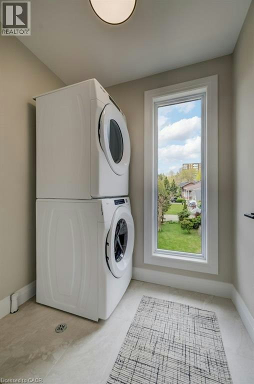 2-210 Upper Heritage Unit (The Drive Grove, Kitchener, ON, N2B 0B5 - 10