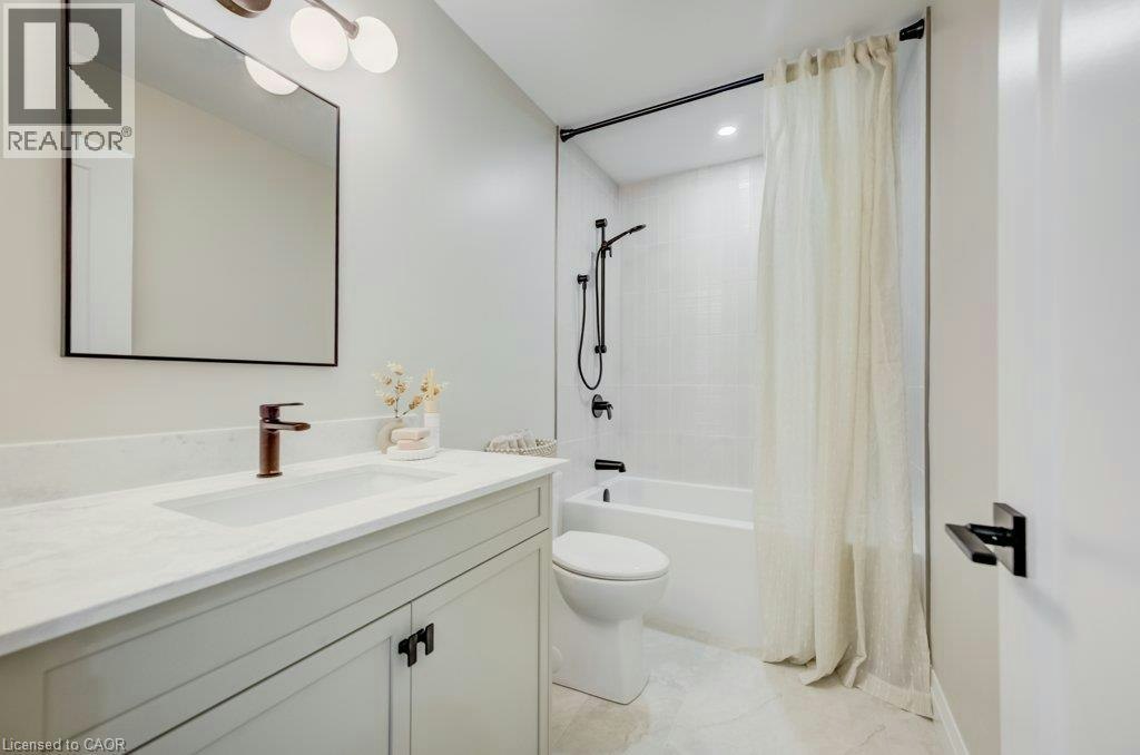 2-210 Upper Heritage Unit (The Drive Grove, Kitchener, ON, N2B 0B5 - 13