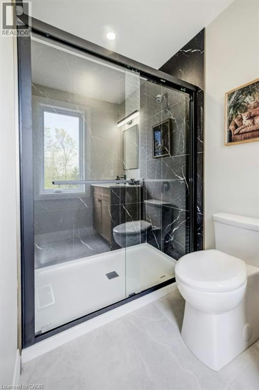 2-210 Upper Heritage Unit (The Drive Grove, Kitchener, ON, N2B 0B5 - 17