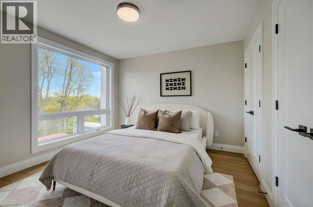 2-210 Upper Heritage Unit (The Drive Grove, Kitchener, ON, N2B 0B5 - 14