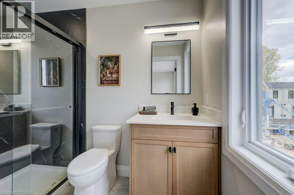 2-210 Upper Heritage Unit (The Drive Grove, Kitchener, ON, N2B 0B5 - 16