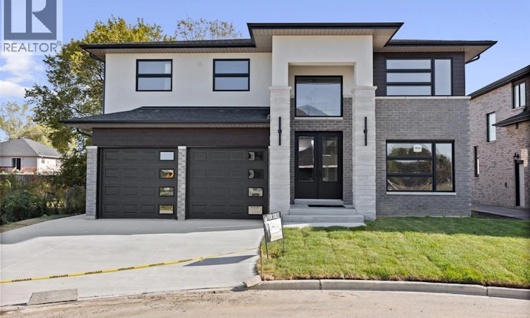 1213 Campana Crescent