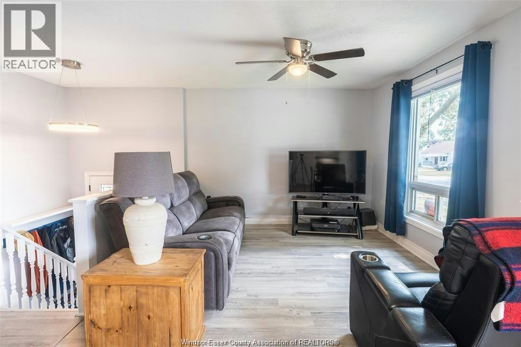 Upper-3394 Bliss Road, Windsor, ON, N8W 3B3 - 2