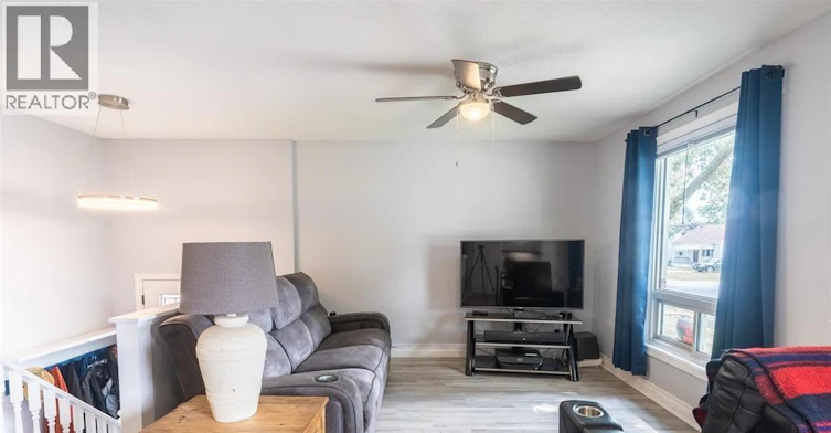 Upper-3394 Bliss Road, Windsor, ON, N8W 3B3 - 2