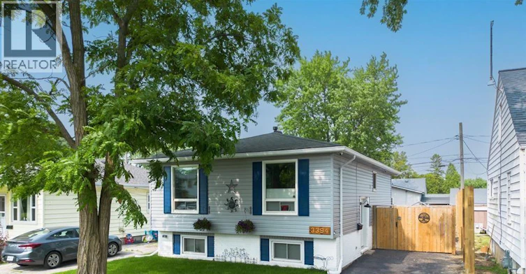 Upper-3394 Bliss Road, Windsor, ON, N8W 3B3