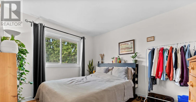 1318 Q Avenue, Ottawa, ON, K1G 0B6 - 11