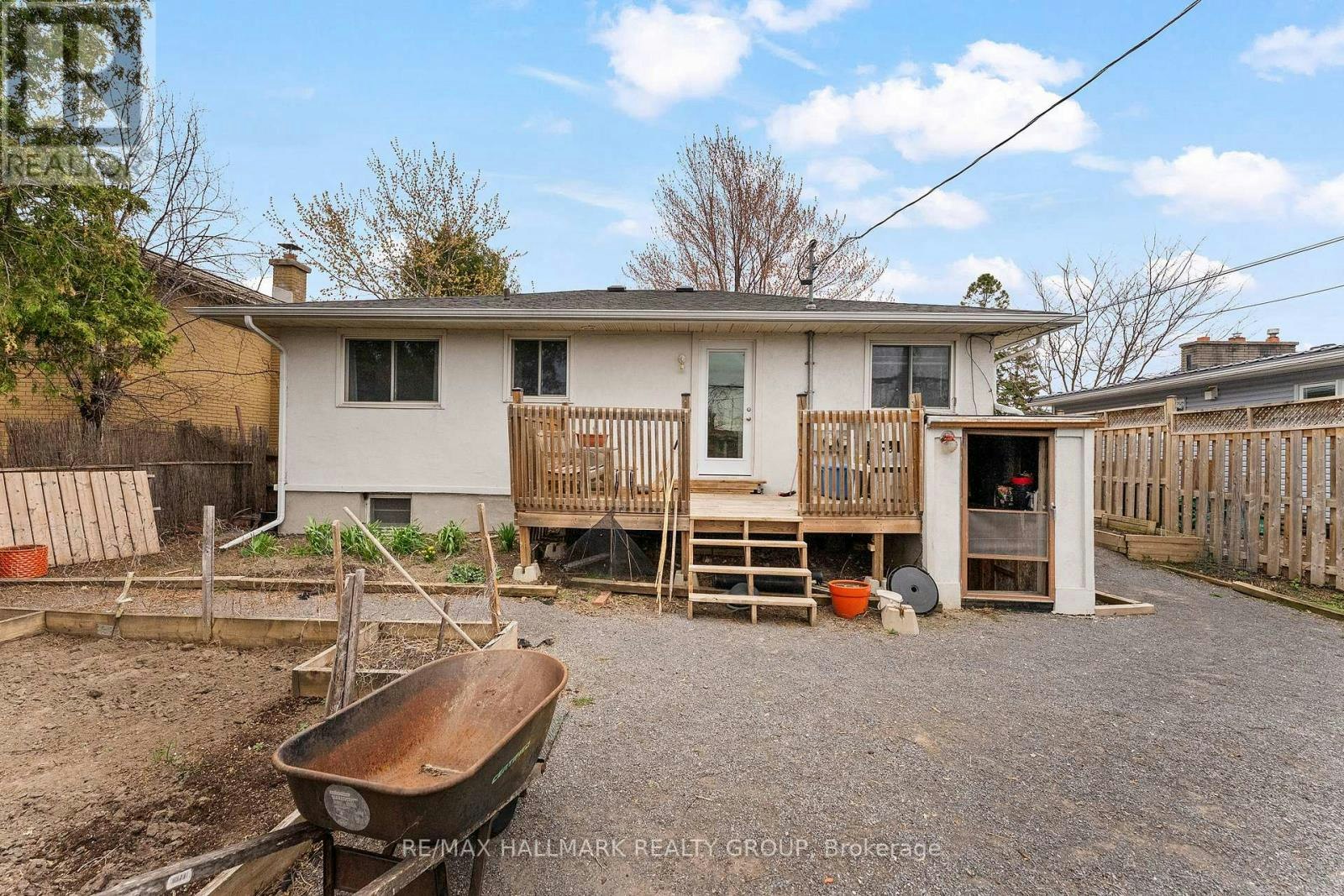 1318 Q Avenue, Ottawa, ON, K1G 0B6 - 16