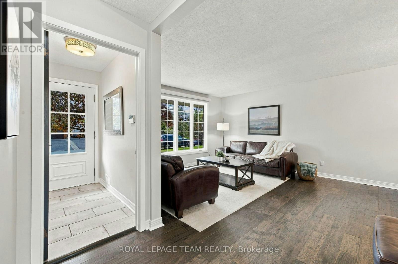 1377 Fontenay Crescent, Ottawa, ON, K1V 7K5 - 5