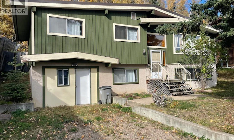 5731 Gairdner Crescent