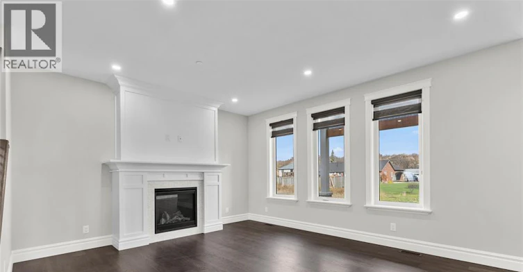 MAIN-8356 Annie, Amherstburg, ON, N0R 1J0 - 6