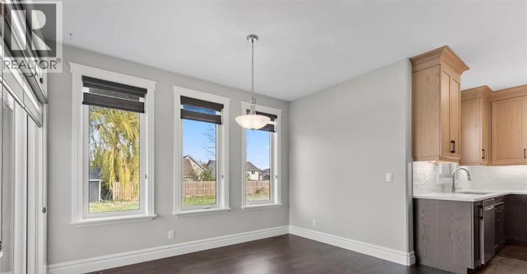 MAIN-8356 Annie, Amherstburg, ON, N0R 1J0 - 15