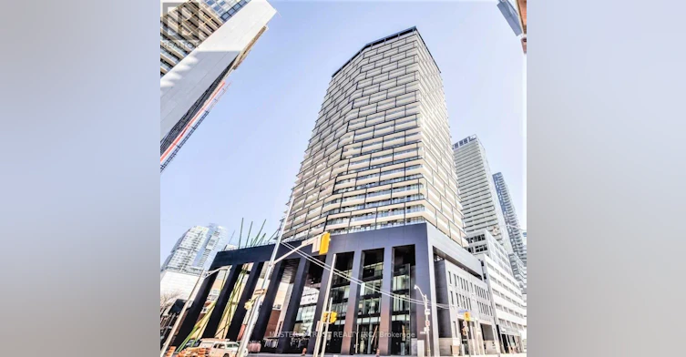 809-125 Peter Street, Toronto, ON, M5V 0M2