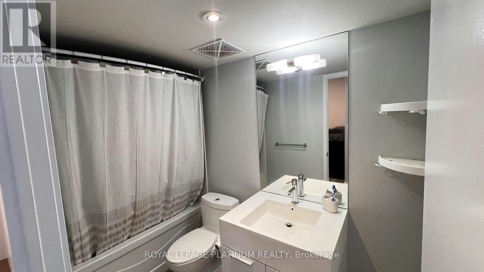 1510-25 Capreol Court, Toronto, ON, M5V 3Z7 - 6