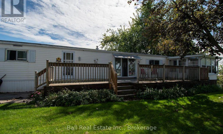 6 Bayview Drive