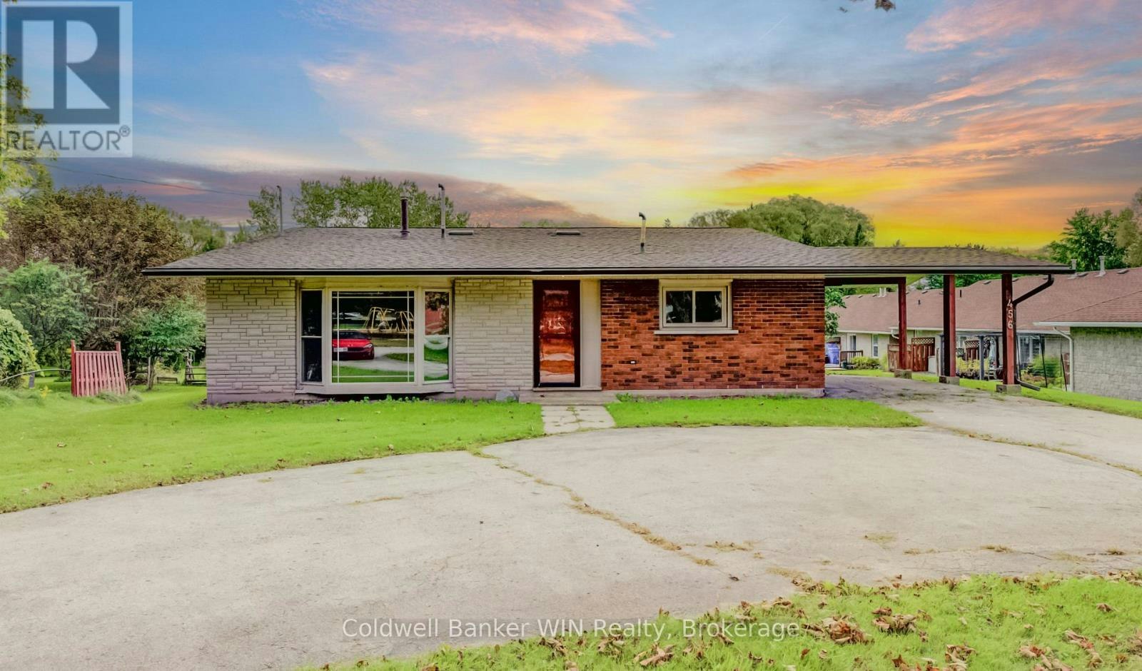 456 Queen Street W, Wellington North, ON, N0G 2L3
