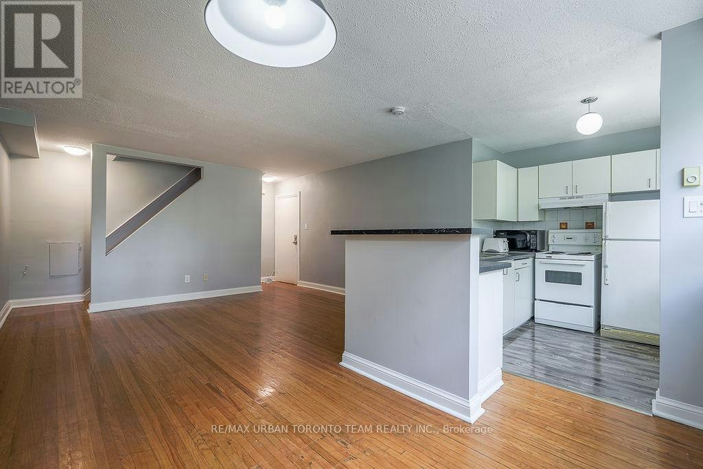 1-1346 Queen Street E, Toronto, ON, M4L 1C5 - 2