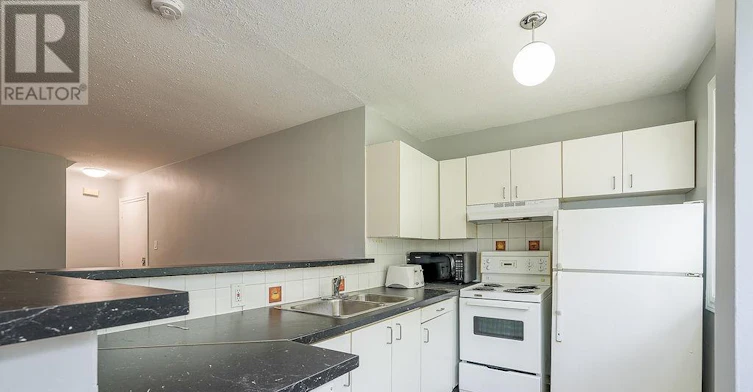 1-1346 Queen Street E, Toronto, ON, M4L 1C5 - 5