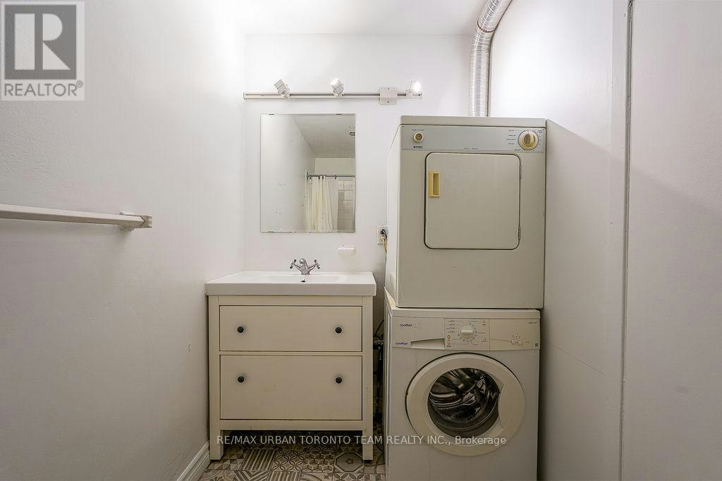 1-1346 Queen Street E, Toronto, ON, M4L 1C5 - 15