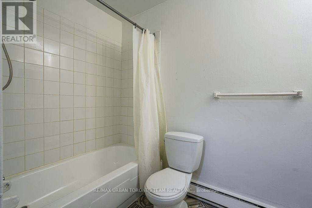 1-1346 Queen Street E, Toronto, ON, M4L 1C5 - 17