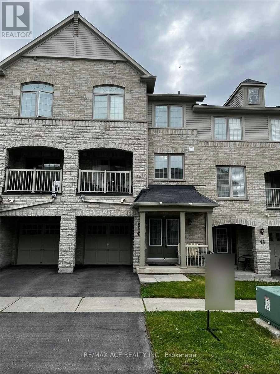 42 Linnell Street, Ajax, ON, L1Z 0K8