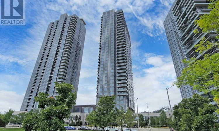 2405-255 Village Green Square