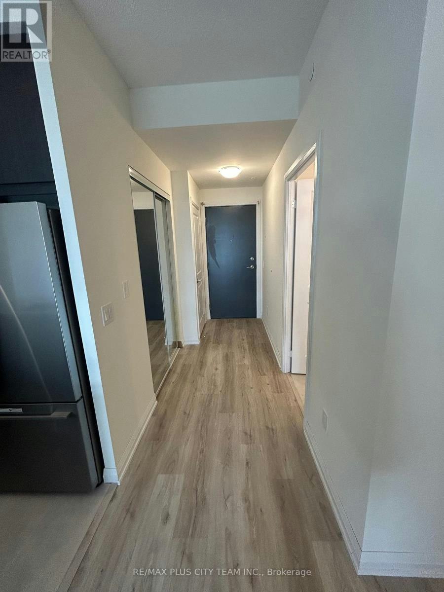 2423-3270 Sheppard Avenue E, Toronto, ON, M1T 3K3 - 2