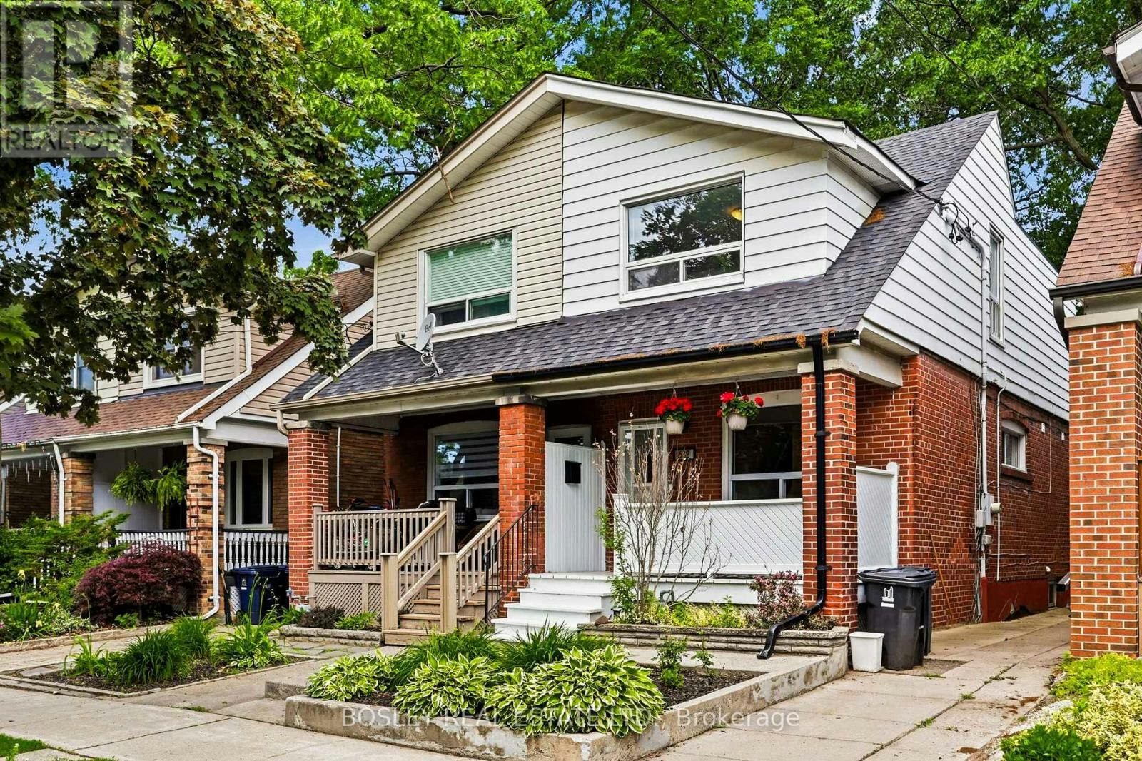 682 Milverton Boulevard, Toronto, ON, M4C 1X9