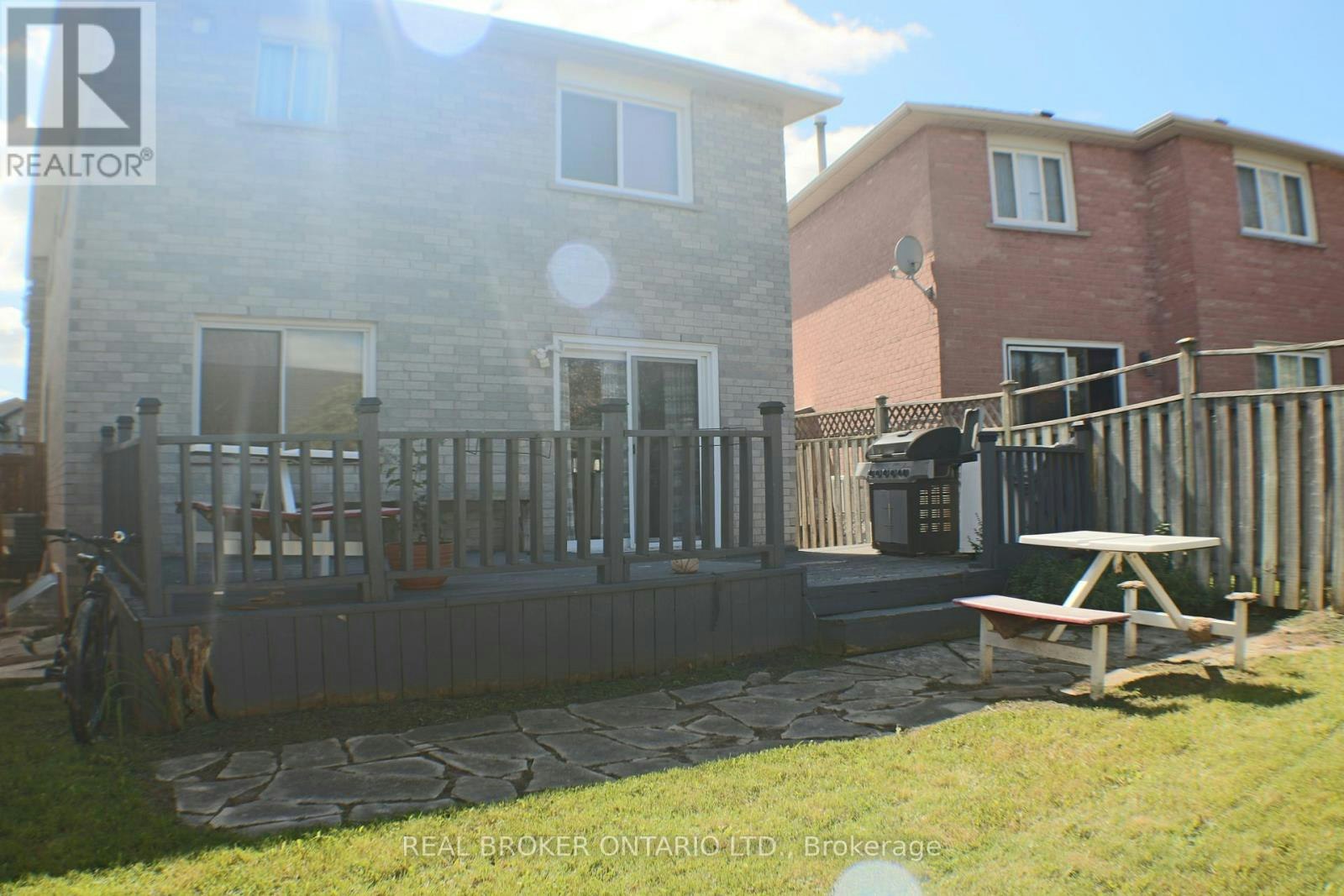 24 Fallen Oak Court, Brampton, ON, L6Y 3T5 - 26