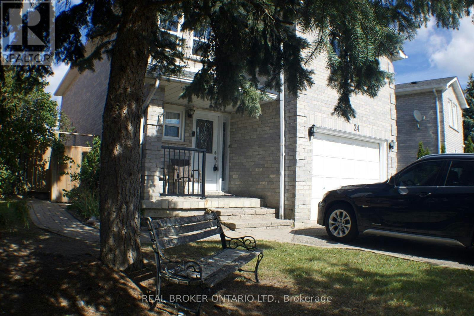 24 Fallen Oak Court, Brampton, ON, L6Y 3T5 - 3