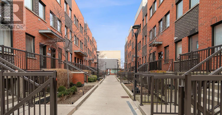 10-869 Wilson Avenue, Toronto, ON, M3K 0A4 - 2