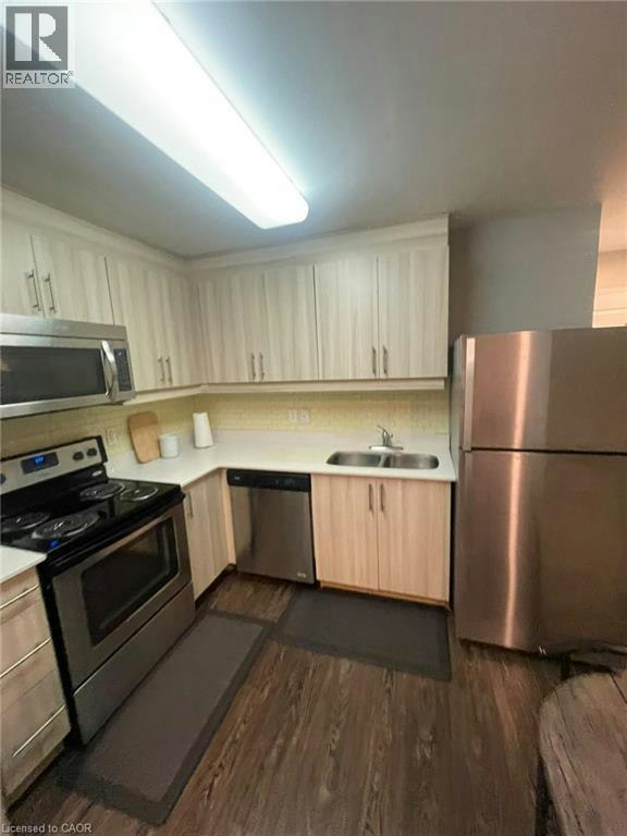 Tower B 603-158 King Street N, Waterloo, ON, N2J 2Y2 - 3