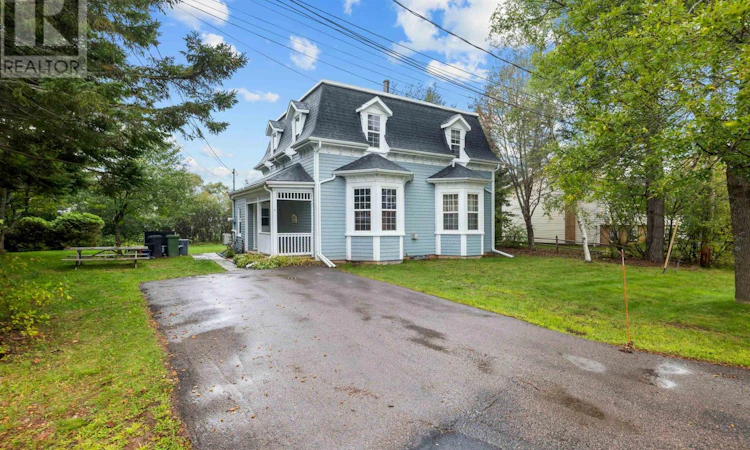 7 Barrymore Court