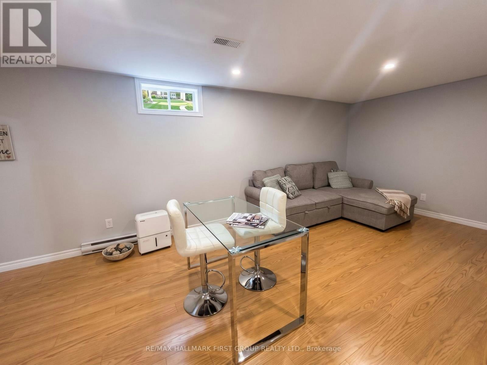 LOWER-640 Pinewood Drive, Peterborough, ON, K9K 1L2 - 5
