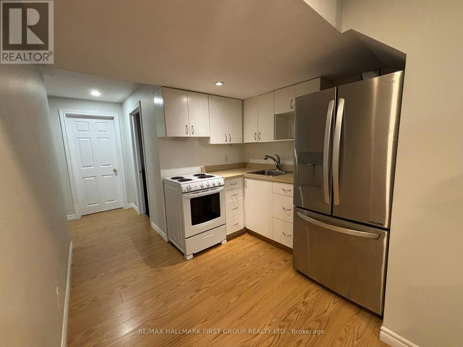 LOWER-640 Pinewood Drive, Peterborough, ON, K9K 1L2 - 7