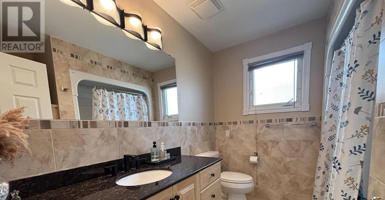 UPPER-640 Pinewood Drive, Peterborough, ON, K9K 1L2 - 13