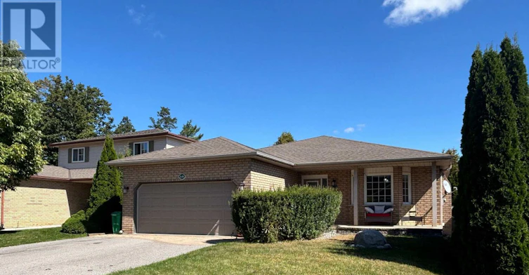 UPPER-640 Pinewood Drive, Peterborough, ON, K9K 1L2 - 2