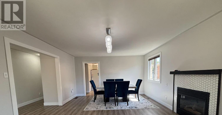 UPPER-640 Pinewood Drive, Peterborough, ON, K9K 1L2 - 4